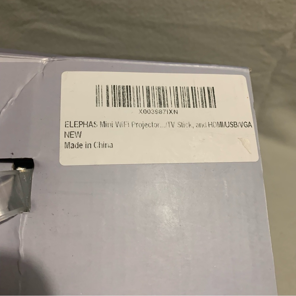 Elephas Mini Projector - Picture 3 of 7
